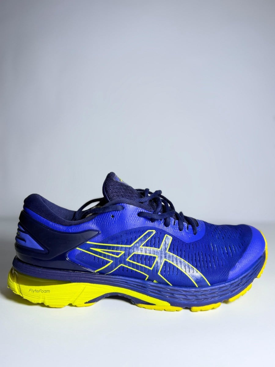 Asics Blue Lemon Spark pre-owned shoes by Asics